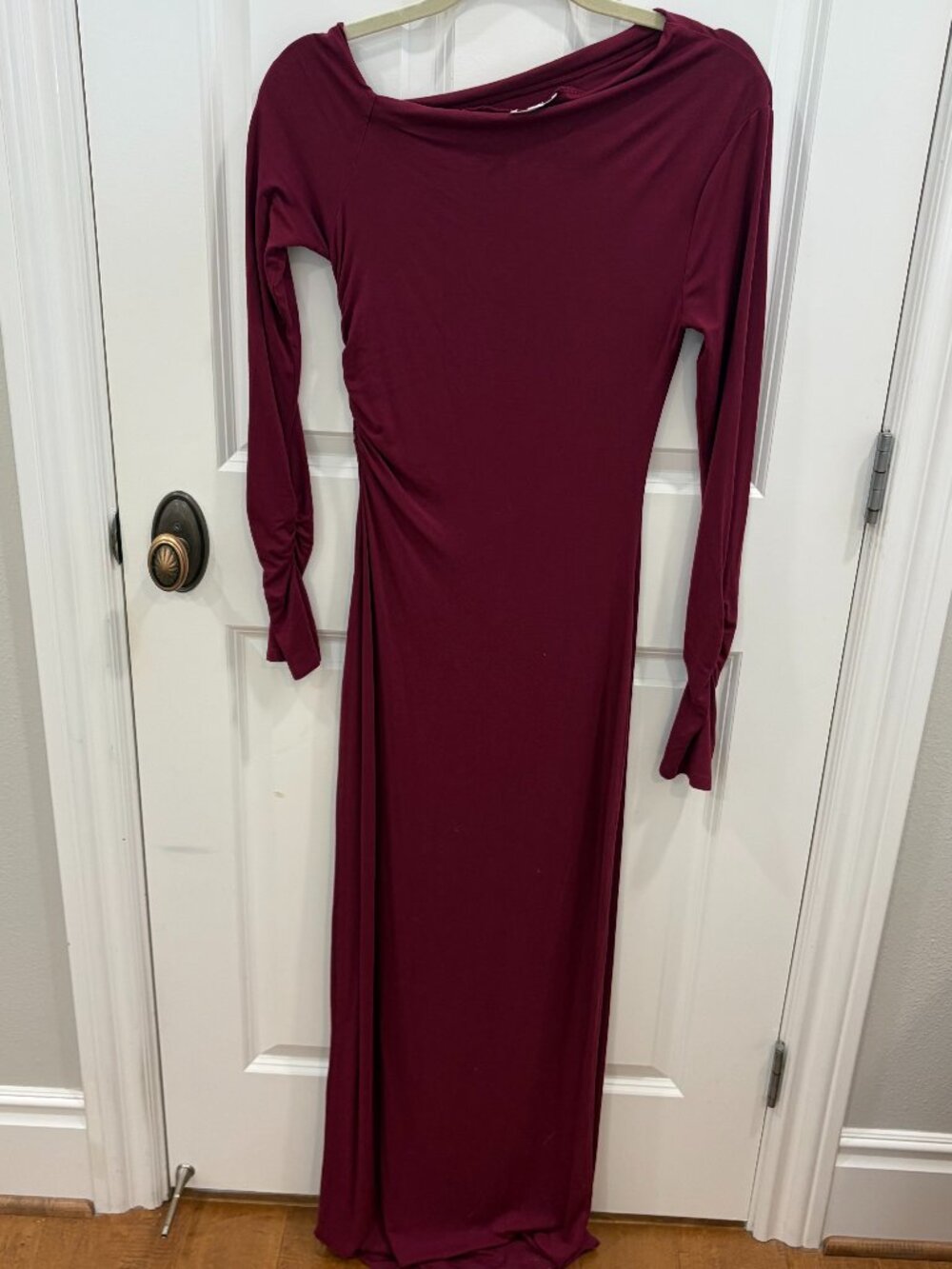 Superdown Burgundy One Shoulder Maxi Dress – Size S